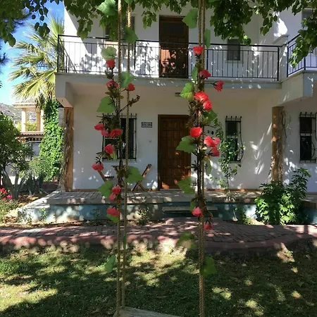 Mursel Garden Hotel 3*